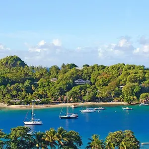 https://young-island-resort.comcaribbean.com