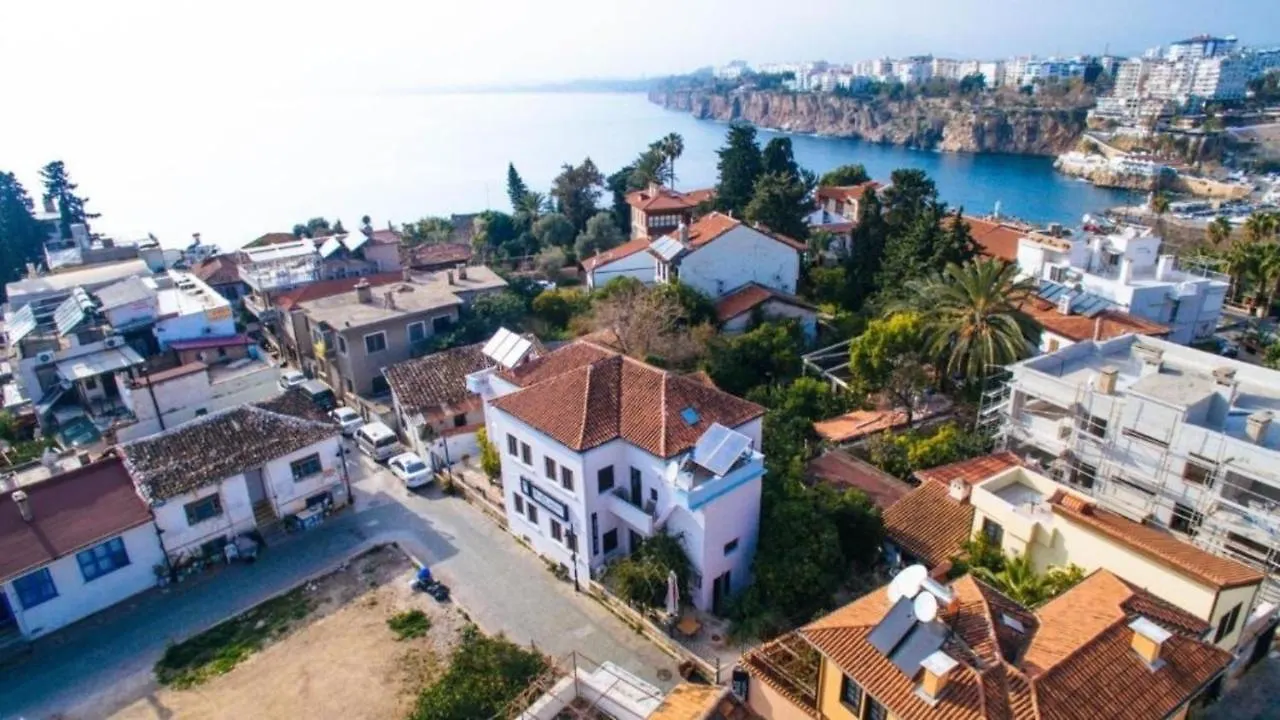 Hadrianus Pansion Hotel Antalya